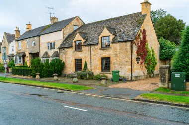 Broadway, Uk - 22 Eylül 2019 Broadway, Cotswolds 'un seçkin bir manzara ve koruma alanında yer alan bir köyüdür. Sanat ve El Sanatları Hareketi ile olan ilişkisi ile bilinir.