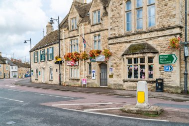 Tetbury, Uk (22 Eylül 2019 -), İngiltere 'nin Gloucestershire eyaletinin Cotswold ilçesine bağlı küçük bir kasabadır. Kasaba antika ve bric-brac dükkanlarıyla ünlüdür.