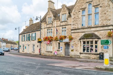 Tetbury, Uk (22 Eylül 2019 -), İngiltere 'nin Gloucestershire eyaletinin Cotswold ilçesine bağlı küçük bir kasabadır. Kasaba antika ve bric-brac dükkanlarıyla ünlüdür.