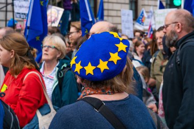 Londra, Uk - 19 Ekim 2019: Yüz binlerce insan Başkente gelip Halkın Yürüyüşü 'ne katıldılar..