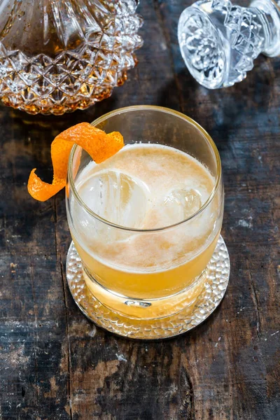 Whiskey Cocktail Acido Con Cubetti Ghiaccio — Foto Stock