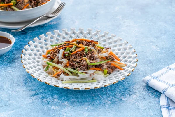 Oriental Duck Salad Rice Noodles Vegetables Hoisin Sauce — Stock Photo, Image