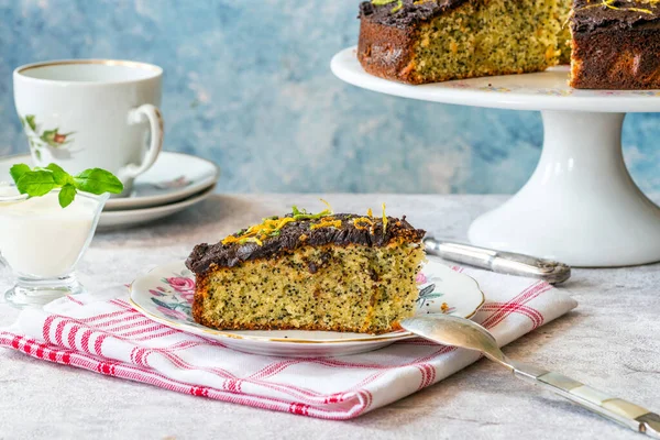 Orangen Mohn Kuchen Mit Schokoladen Ganache — Stockfoto