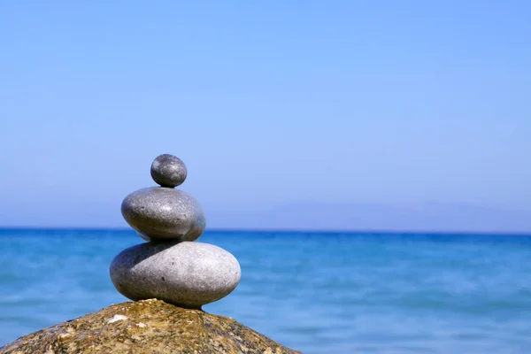 Relax Nature Konzept Auf Dem Meer Spa Graue Steine Balancieren — Stockfoto