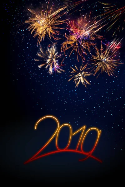 Ano novo 2019 .Fundo de fogo de artifício colorido abstrato  . — Fotografia de Stock