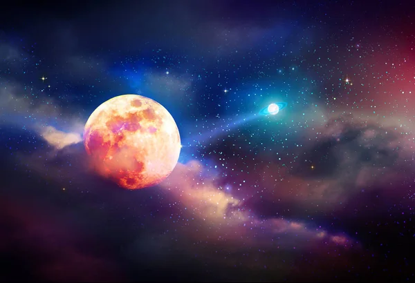 Cielo notturno scuro con pianeta, stelle e luna piena . — Foto Stock