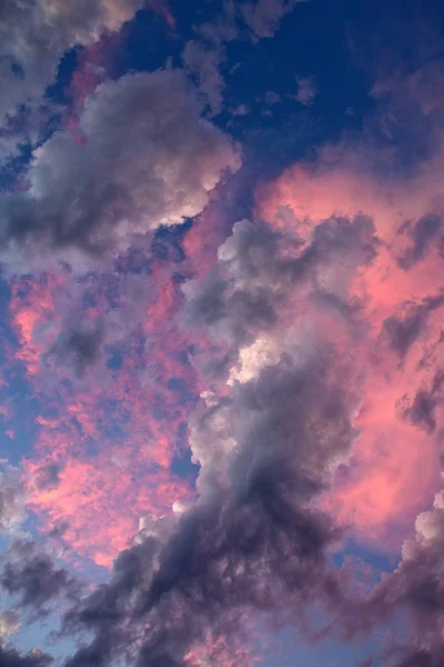 Abstract color of clouds and sky on pink in evening sunshine. — Stock Photo, Image