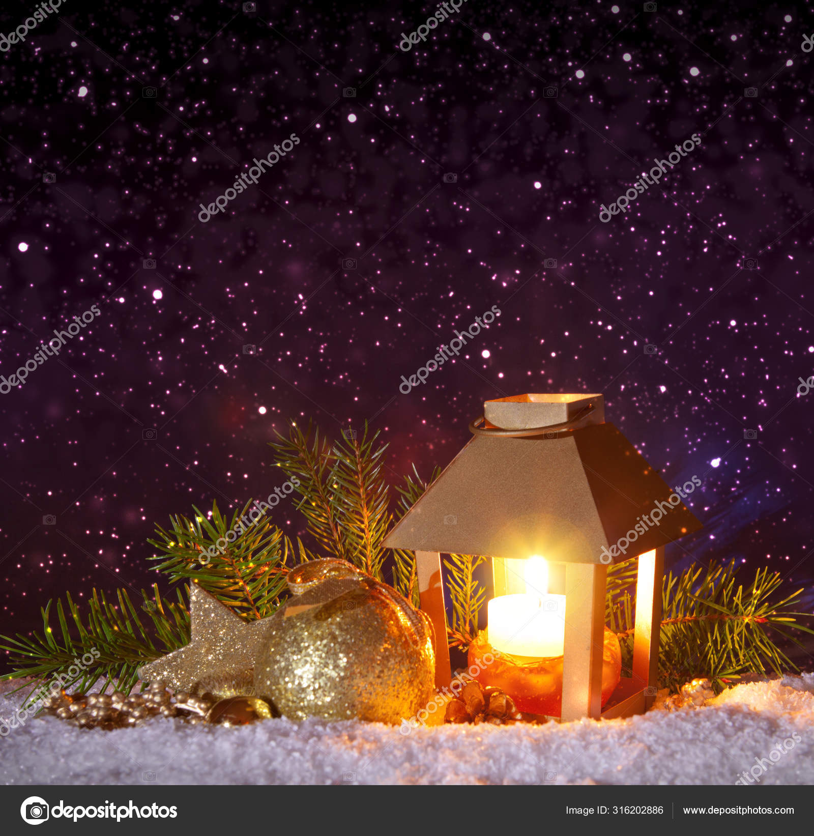 Weihnachten Laterne Auf Weissem Schnee Winter Nacht Hintergrund Stockfotografie Lizenzfreie Fotos C Swkunst 316202886 Depositphotos