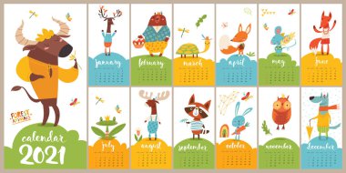 Orman hayvanları modern tarz karikatür vektörü 2021 takviminde komik hayvan karakterleri farklı aktiviteler yapıyor. Harf boyutu biçimi. Çocuk odası dekorasyonu. 