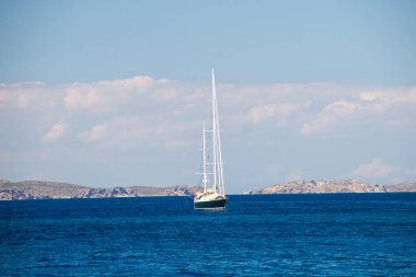 Lüks Yelkenli tekne Akdeniz'de. Yunan Adaları