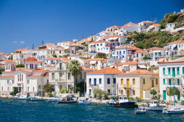 Yunan sahil Yunan adalar hareketli bir feribot alınan