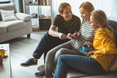 Mutlu gelecek anne surrogacy gebelik hakkında mutluyuz 