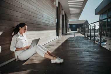 Kadın serbest meslek dışında çalışma