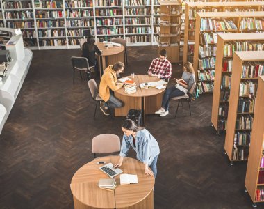 Odaklı kadın ve erkek parçalar