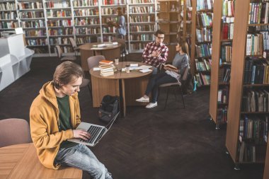 Ciddi erkek laptop arıyorum