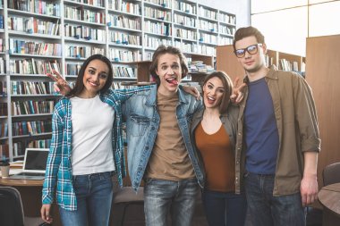 Athenaeum içinde topografyanın olumlu öğrenciler