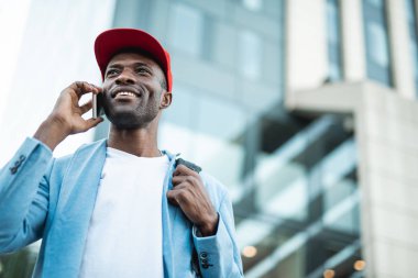 Mutlu erkek Mobile tarafından söylüyorum