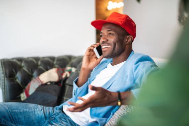 Olumlu erkek Mobile tarafından söz