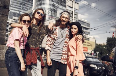 İyimser arkadaşlar Street vakit