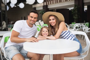 Mutlu aile Mağazası zaman harcama