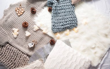 Halıda katta topografyanın sıcak giysiler