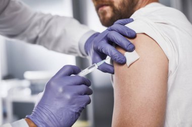 Dezenfeksiyon enjeksiyon izi hastanede doktor