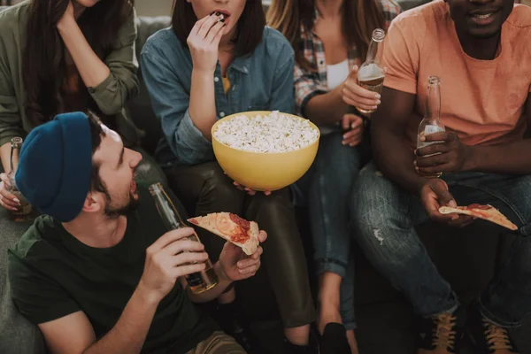 Cropped Portrait Friends Sitting Couch Enjoying Beer Pizza Popcorn Bearded — Stock Photo, Image