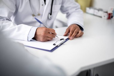 Pano ve yazıyor Doktor yakın çekim