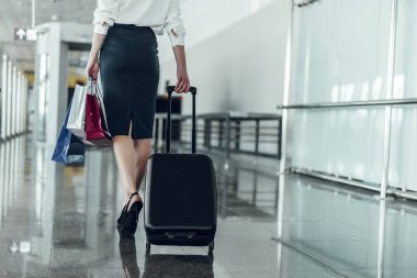 Zarif kadın uçağa binecek