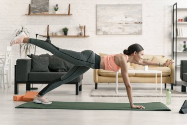 Ev stok fotoğraf genişletilmiş kalas Kadın