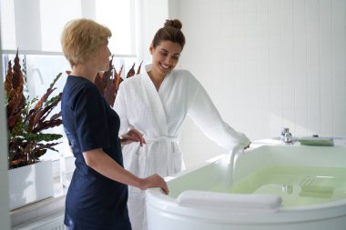 Hidroterapi işlemine başlamadan önce gerekli talimatlar