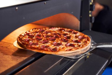 Lezzetli İtalyan pizzası konsepti.