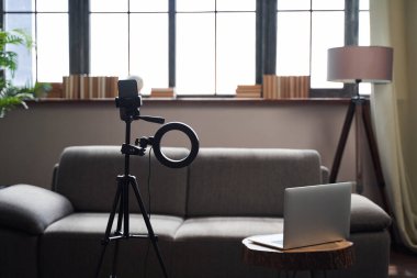 Evde yeni video kaydı için her şey hazır.