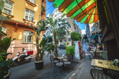Beyoğlu ilçesi Cihangir Mahallesi'nde popüler sokak kafesi