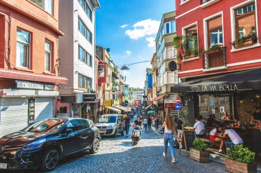 İstanbul'un Euripean semtinde Beşiktaş semtinde popüler ve canlı sokak