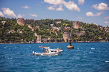 Boğaz ve kale manzarası Rumeli Hisari