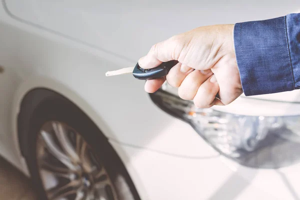 Men Hand Presses Remote Control Car Key — Stock Photo, Image