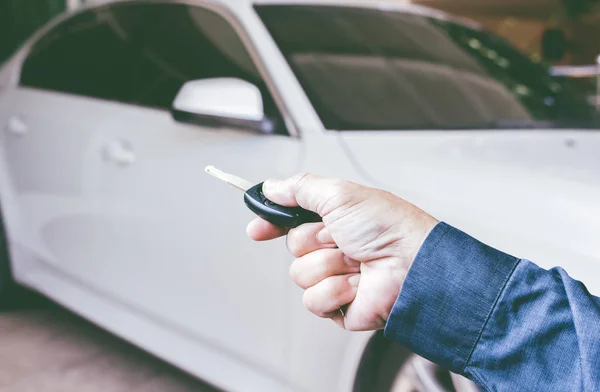 Men Hand Presses Remote Control Car Key — Stock Photo, Image