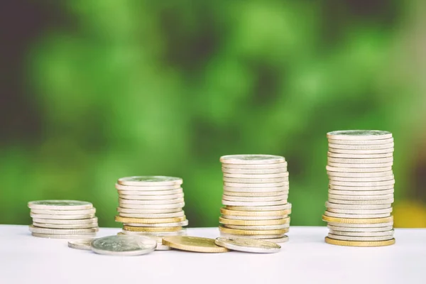 Moneta Moneta Stack Grafico Crescente Con Sfondo Verde Finanza Aziendale — Foto Stock