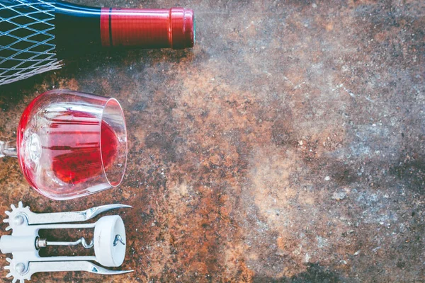 Flasche Wein Glas Und Korkenzieher — Stockfoto