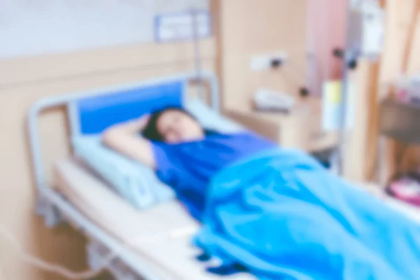 Ασθενούς Στο Κρεβάτι Δωμάτιο Νοσοκομείου Θάμπωμα Φόντου — Φωτογραφία Αρχείου