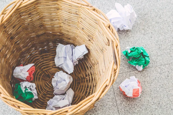 Crumpled Paper Trash Can Recycle — Stock Photo, Image