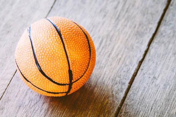 Baloncesto Sobre Fondo Madera — Foto de Stock