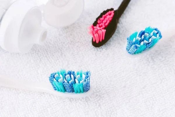 Toothbrushes Toothpaste Tube — Stock Photo, Image