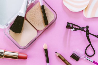 Pembe arka plan ayarlamak kozmetik