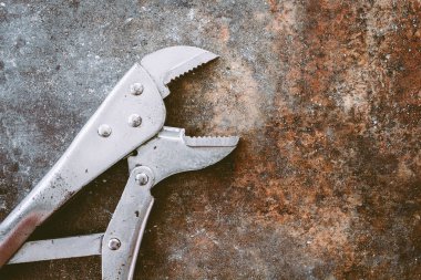 Ayarlanabilir bir anahtarı çelik