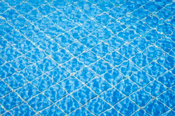 Piscina Con Detalle Agua Azul — Foto de Stock