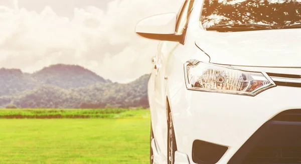 Car Traveling Mountain Road — Stock Photo, Image