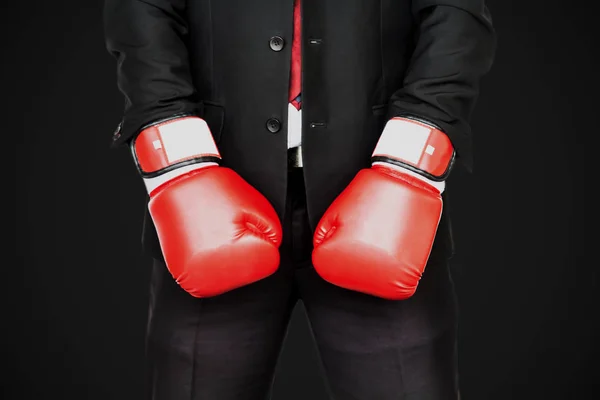 Бизнесмен Боксерские Перчатки Черном Фоне — стоковое фото