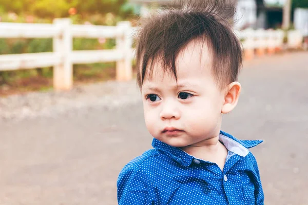 küçük oğlu portresi